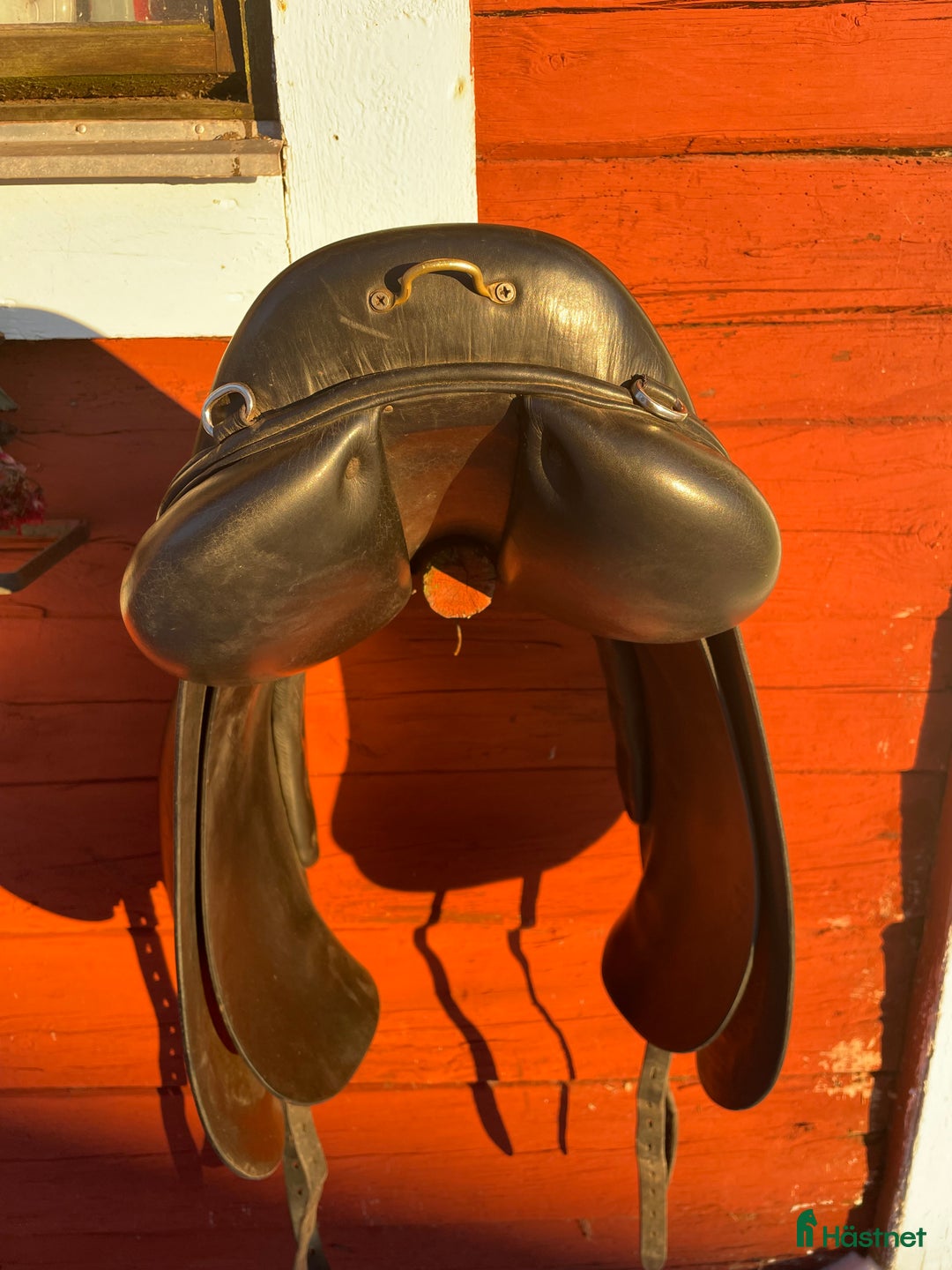 Sadlar hästutrustning till salu: Hrimnir Islandsadel i Norrhult - Annons 2