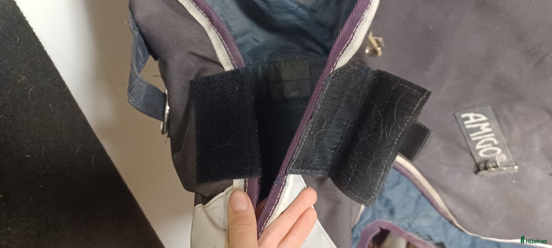 Täcken hästutrustning till salu: Amigo halvhals 0g i Skultuna - Annons 5