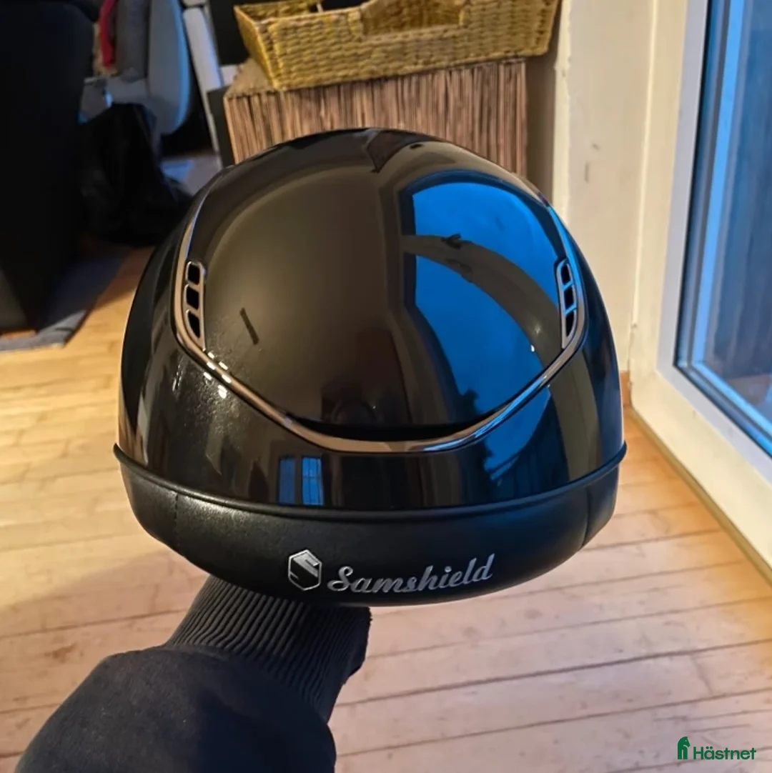 Hjälmar ryttarutrustning till salu: Samshield Miss Shield 2 Medium  - Annons 4