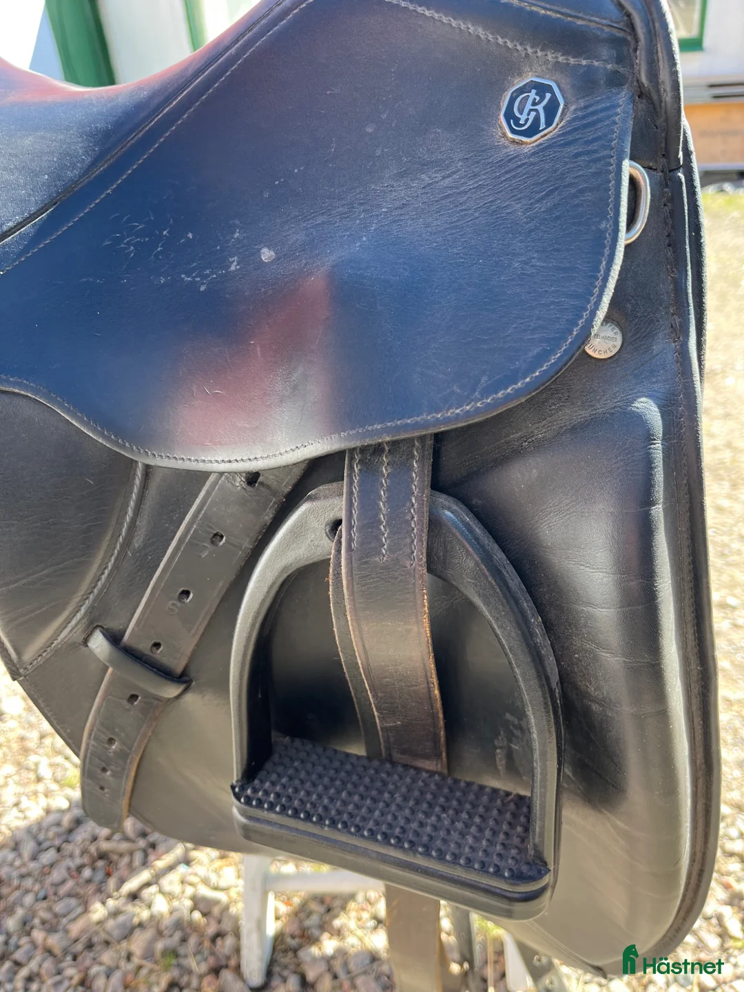 Sadlar hästutrustning till salu: Skönaste dressyrsadeln - Annons 2