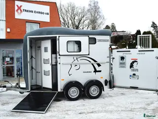 Hästtransporter fordon & transport till salu: Cheval Touring Country 2023 Totalvikt 1900kg - Annons 9