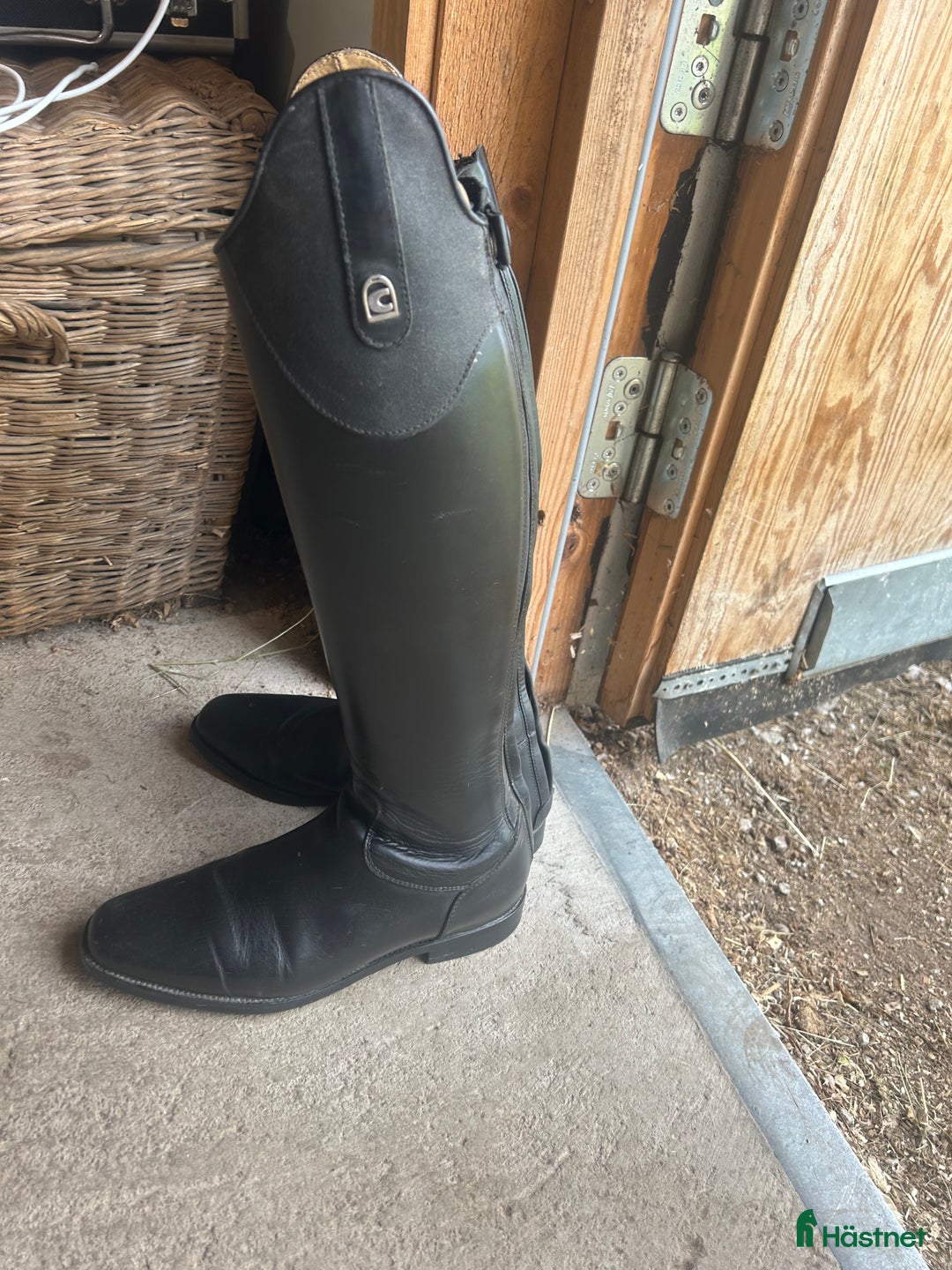 Ridstövlar ryttarutrustning till salu: Cavallo Linus dressyr stövlar i Vikarbyn - Annons 1