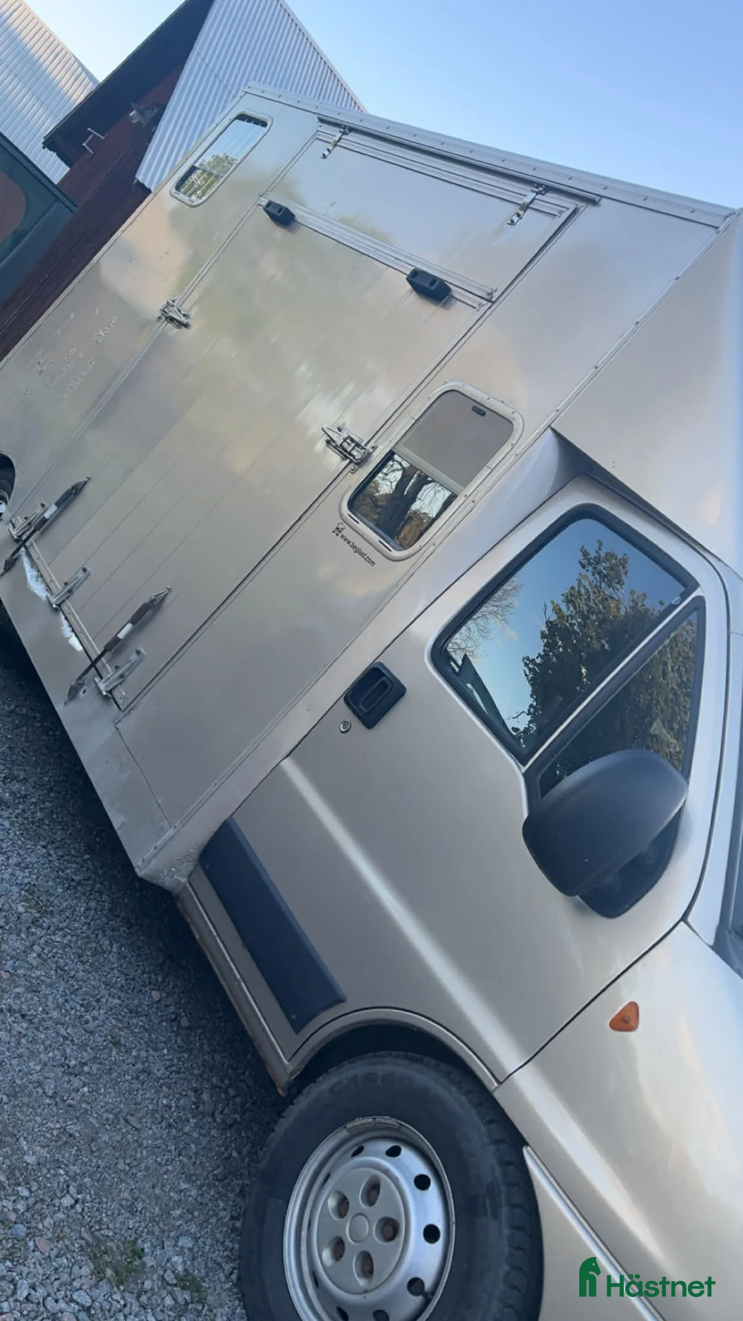 Hästlastbilar  fordon & transport till salu: Häst lastbil B-kort + dragkrok - Annons 5