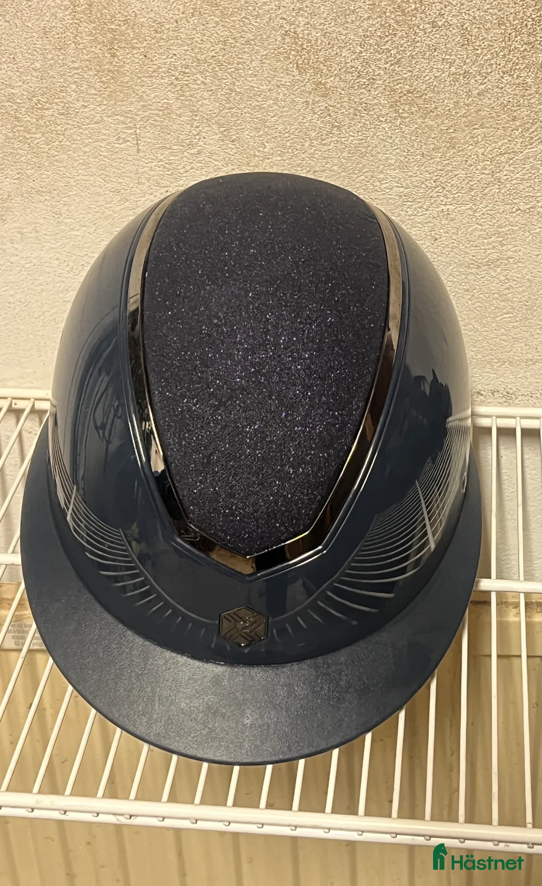 Hjälmar ryttarutrustning till salu: Charles Owen Navy Gloss Kylo Sparkley M/55-58cm - Annons 3