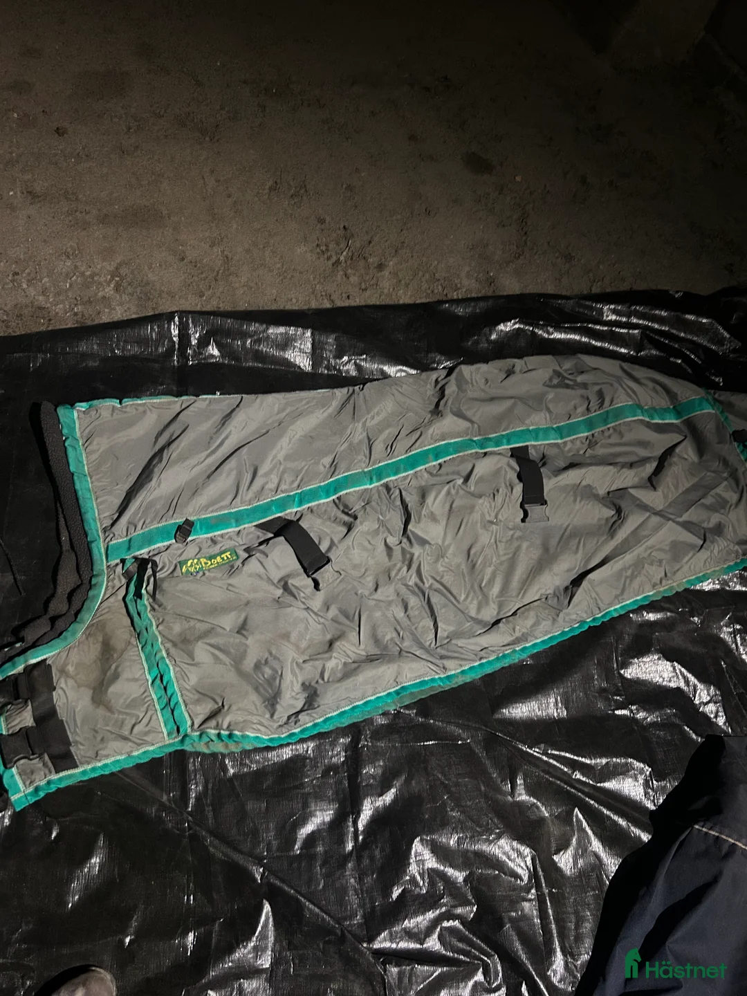 Täcken hästutrustning till salu: Boett vintertäcke Smedby  i Sankt Anna - Annons 2