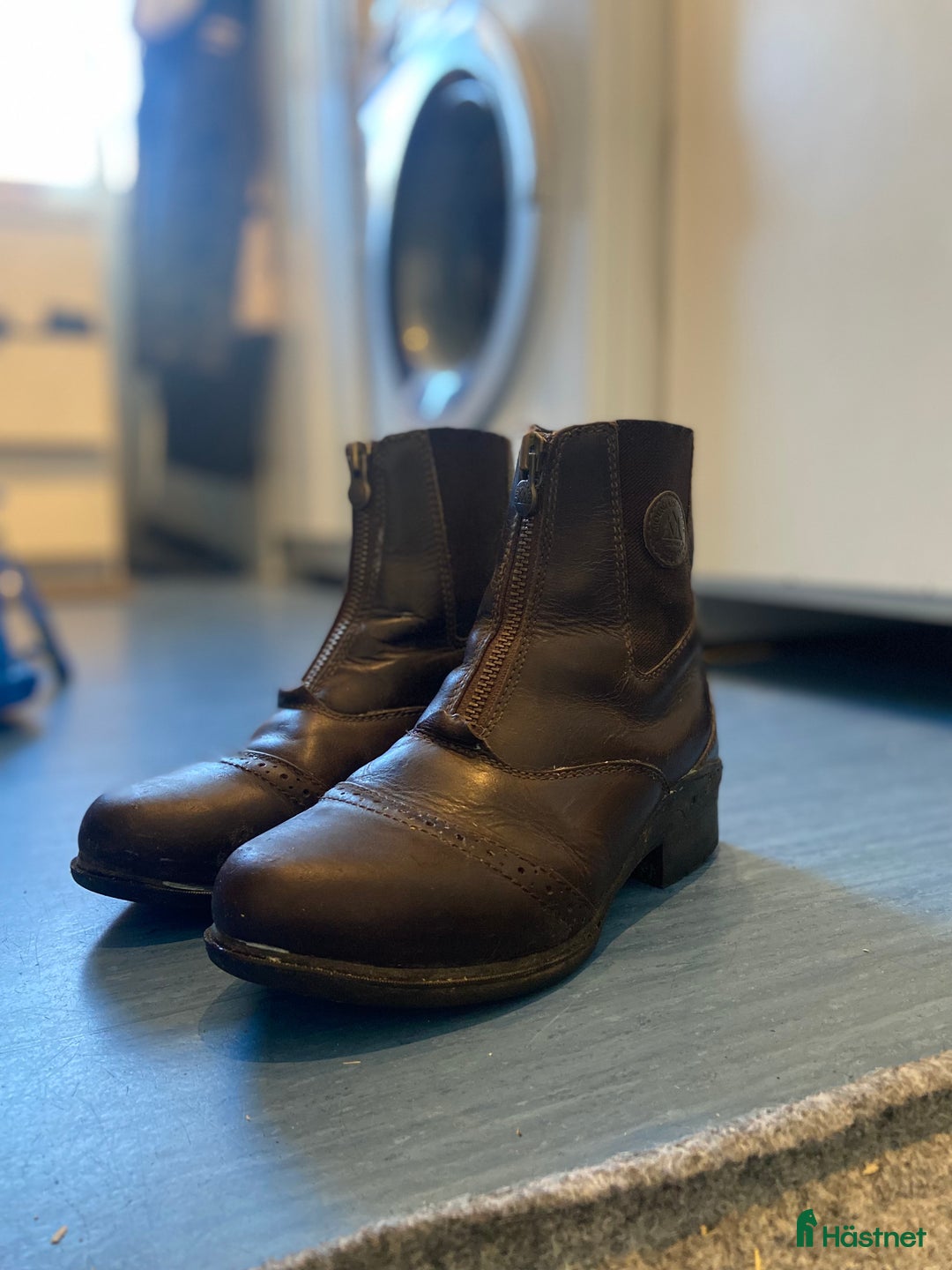 Ridstövlar ryttarutrustning till salu: Mountain Horse Ridskor i Onsala - Annons 1