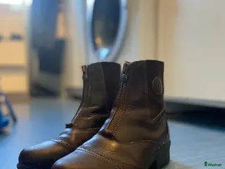 Ridstövlar ryttarutrustning till salu: Mountain Horse Ridskor i Onsala - Annons 2