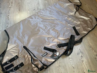 Täcken hästutrustning till salu: Nytt oanvänt utetäcke i Emmaboda - Annons 1