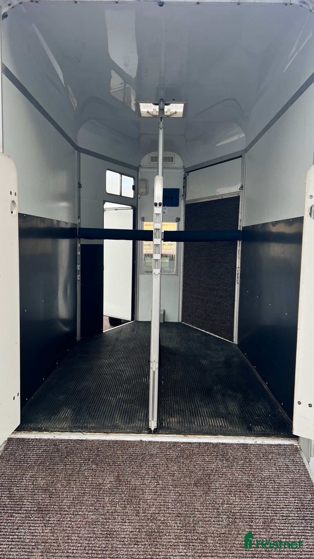 Hästtransporter  fordon & transport till salu: Hästtransport ume A40 i Skövde - Annons 5