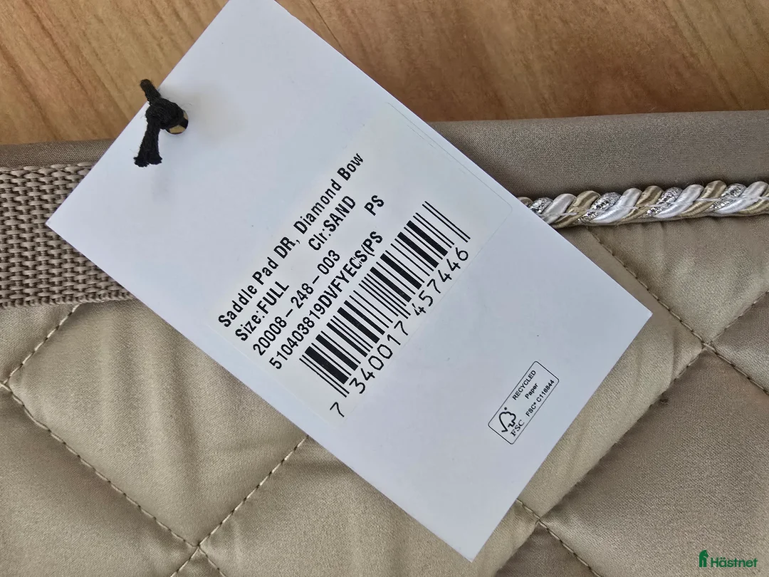 Benskydd hästutrustning till salu: PS dressyrschabrak + lindor NYA - Annons 2