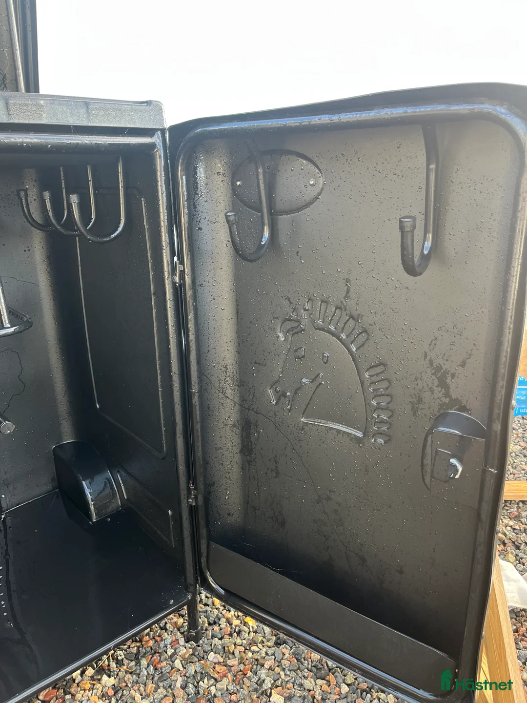 Hästinspirerad heminredning övrig utrustning till salu: Showmaster hästskåp i Västerås - Annons 4