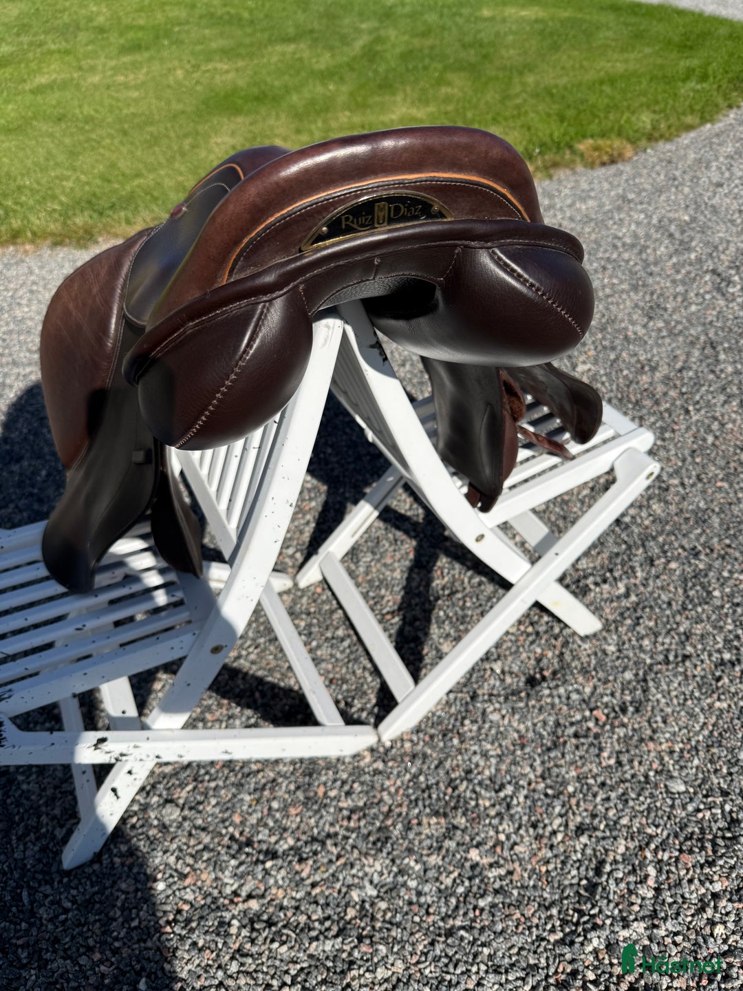 Sadlar hästutrustning till salu: Hoppsadel Lippo Fazzino 17’ i Vallentuna - Annons 4