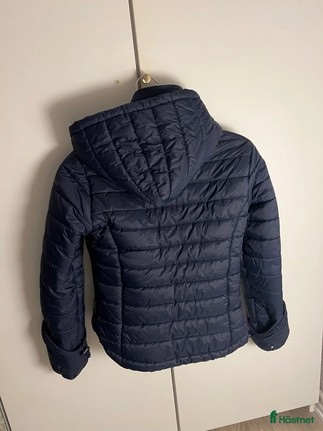 Jackor & Kavajer ryttarutrustning till salu: Uhip jacka i Västra Frölunda - Annons 2