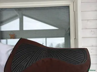 Sadeltillbehör hästutrustning Helt ny Acavallo padd i Tenhult - Annons 1