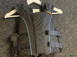Säkerhetsvästar ryttarutrustning till salu: Säkerhetsväsk i Umeå - Annons 9