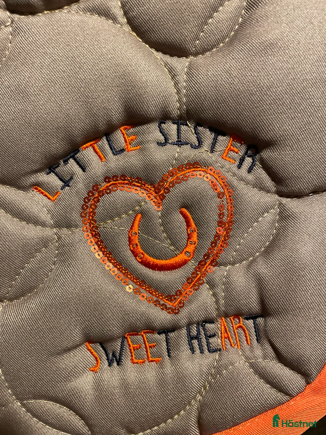 Schabrak & Vojlockar hästutrustning till salu: Helt nya schabrak i Karlstad - Annons 8