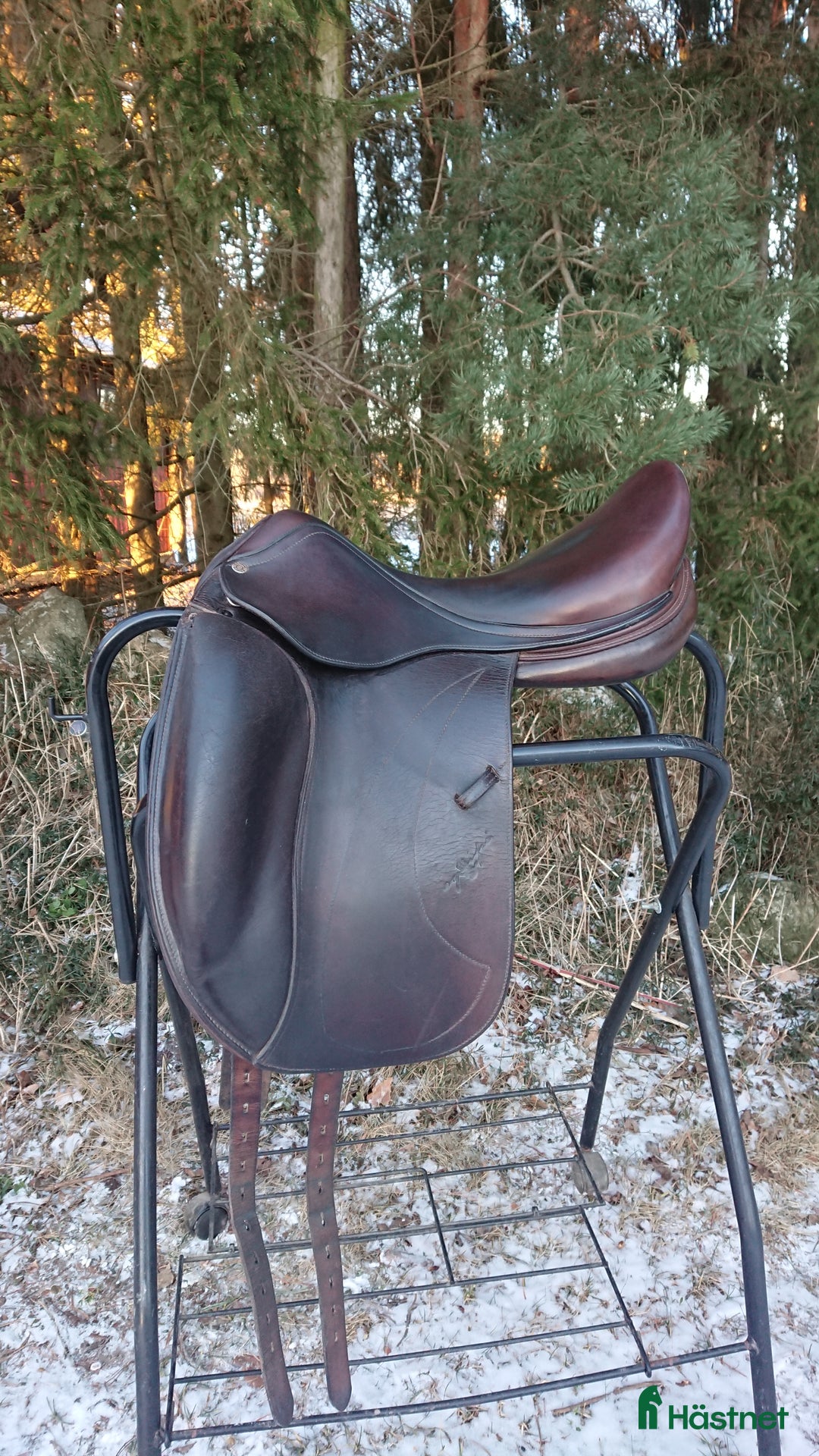 Sadlar hästutrustning till salu: Equipe Rose  i Hallstahammar - Annons 2