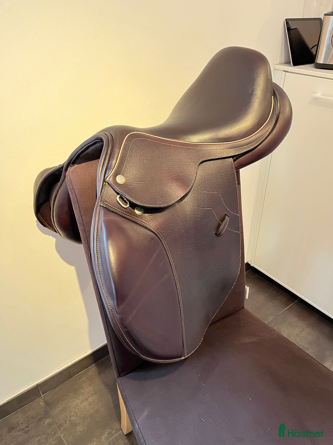 Sadlar hästutrustning till salu: Kemnevall hoppsadel i Asarum - Annons 5