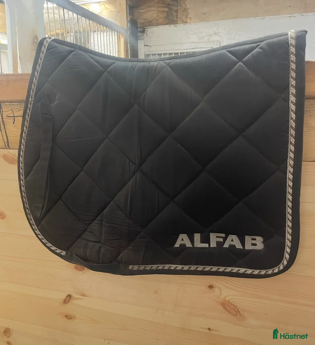 Schabrak & Vojlockar hästutrustning till salu: ALFAB Schabrak - Annons 1