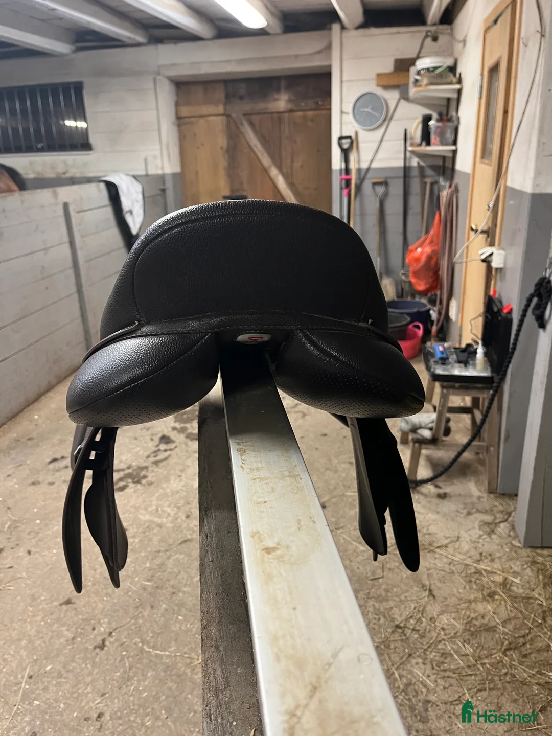 Sadlar hästutrustning till salu: Brun hoppsadel från Wintec  i Landsbro - Annons 7