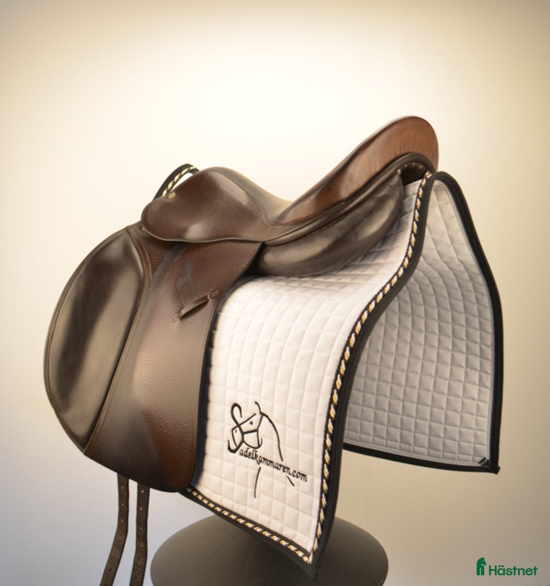 Sadlar hästutrustning till salu: Röösli Classic Pilatus i Sparsör - Annons 3