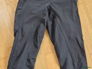 Ridbyxor ryttarutrustning till salu: Ridbyxor strl XS i Västerås - Annons 5