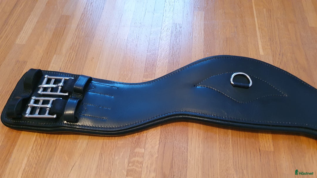 Sadeltillbehör hästutrustning till salu: Shoulder relief dressyrgjord i Haninge - Annons 3