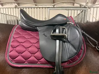 Sadlar hästutrustning Thorowgood t8 - Annons 3