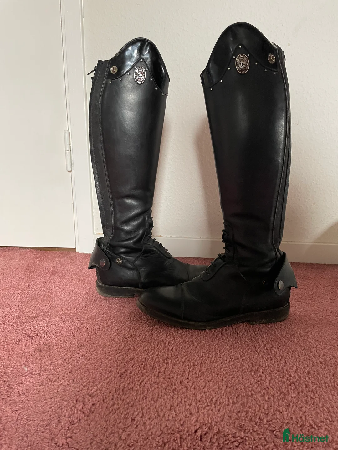 Ridstövlar ryttarutrustning till salu: Snygga stövlar - Annons 1