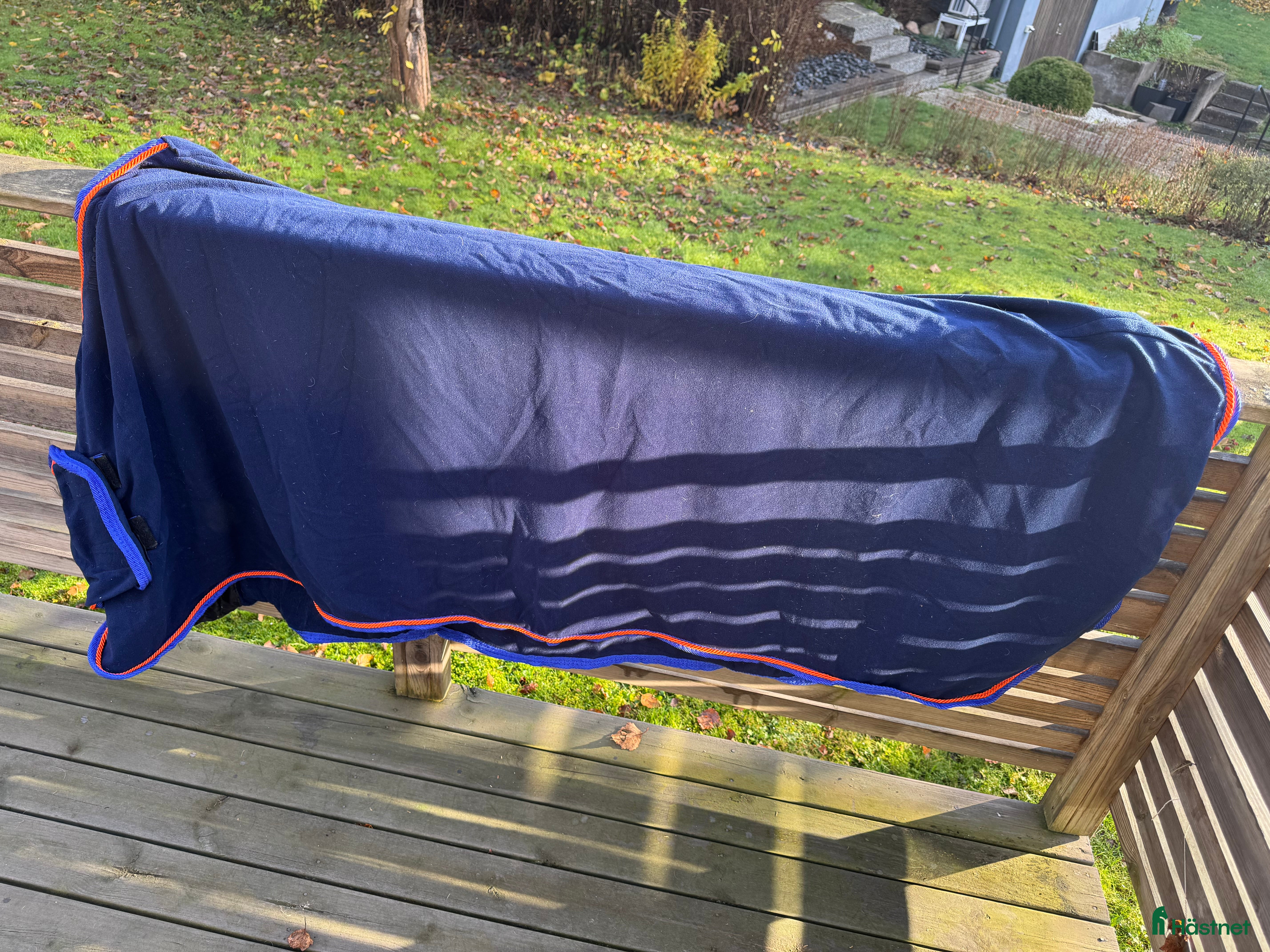 Täcken hästutrustning till salu: Diverse täcken i Finspång - Annons 7