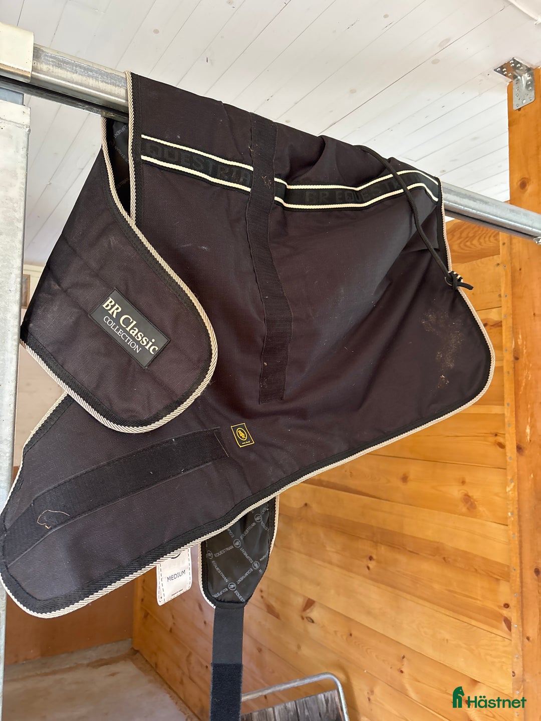 Täcken hästutrustning till salu: Föltäcke i Kalvsvik - Annons 1