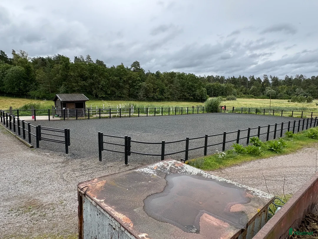  stallplats finnes: Lediga boxplatser på Törnby/Färingsö - Annons 4