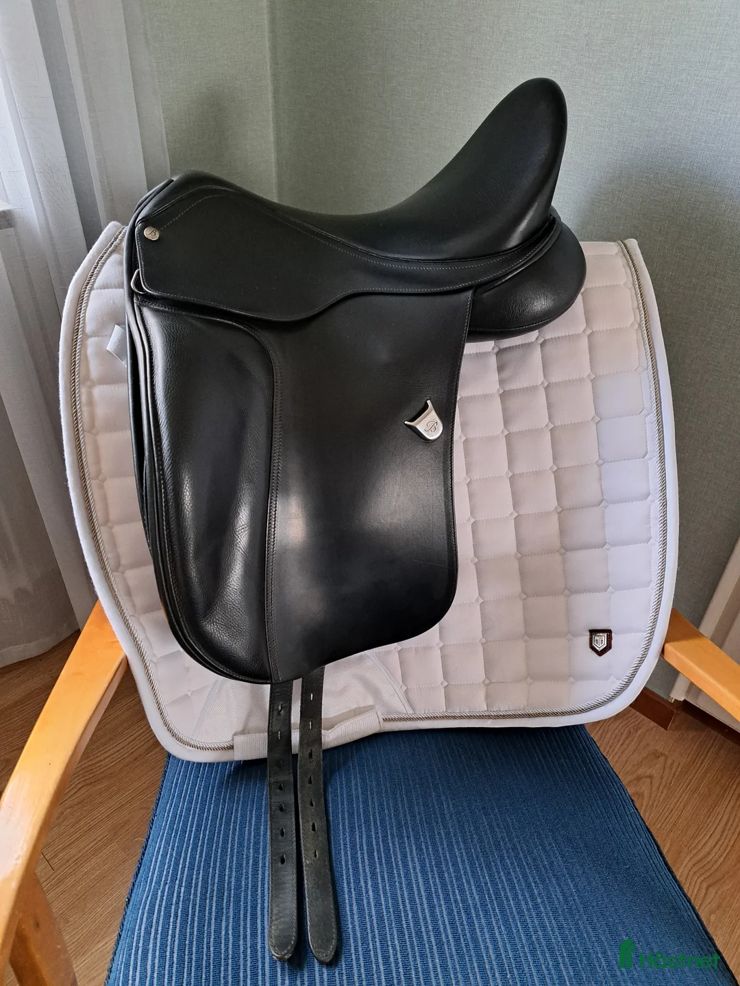 Sadlar hästutrustning till salu: Bates new dressage i Alingsås - Annons 2