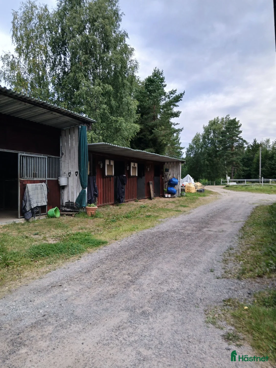  stallplats finnes: Stallplats Tungelsta - Annons 2