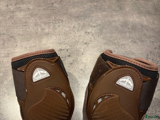 Benskydd hästutrustning till salu: Oanvända! St m i Bro - Annons 7