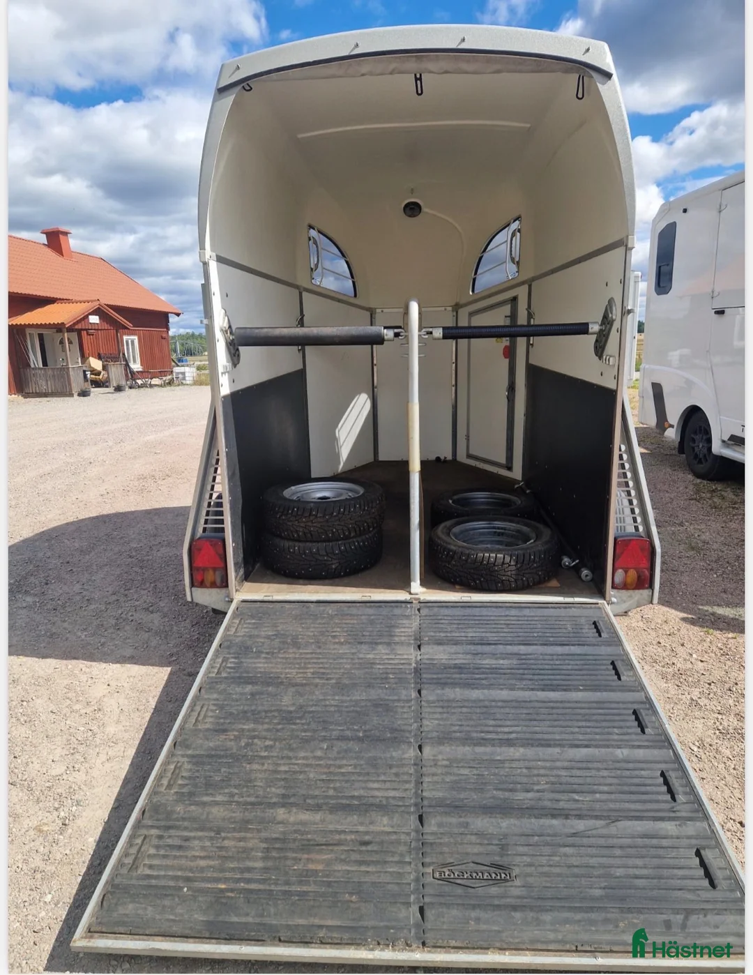 Hästtransporter  fordon & transport till salu: Böckmann hästtransport alugolv -15 - Annons 4
