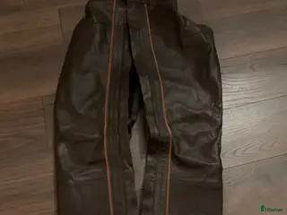 Ridbyxor ryttarutrustning till salu: Chaps - Annons 6