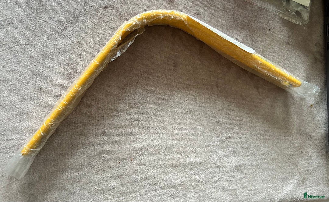 Sadeltillbehör hästutrustning till salu: Koppjärn x-vid i Hässleholm - Annons 1