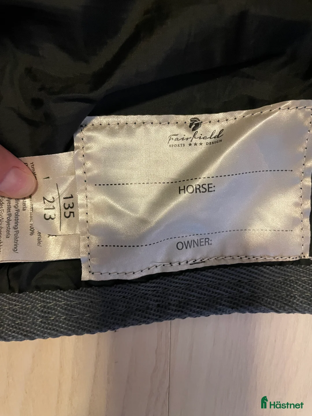 Täcken hästutrustning till salu: 300 g vintertäcke + hals!  i Strandbaden - Annons 2