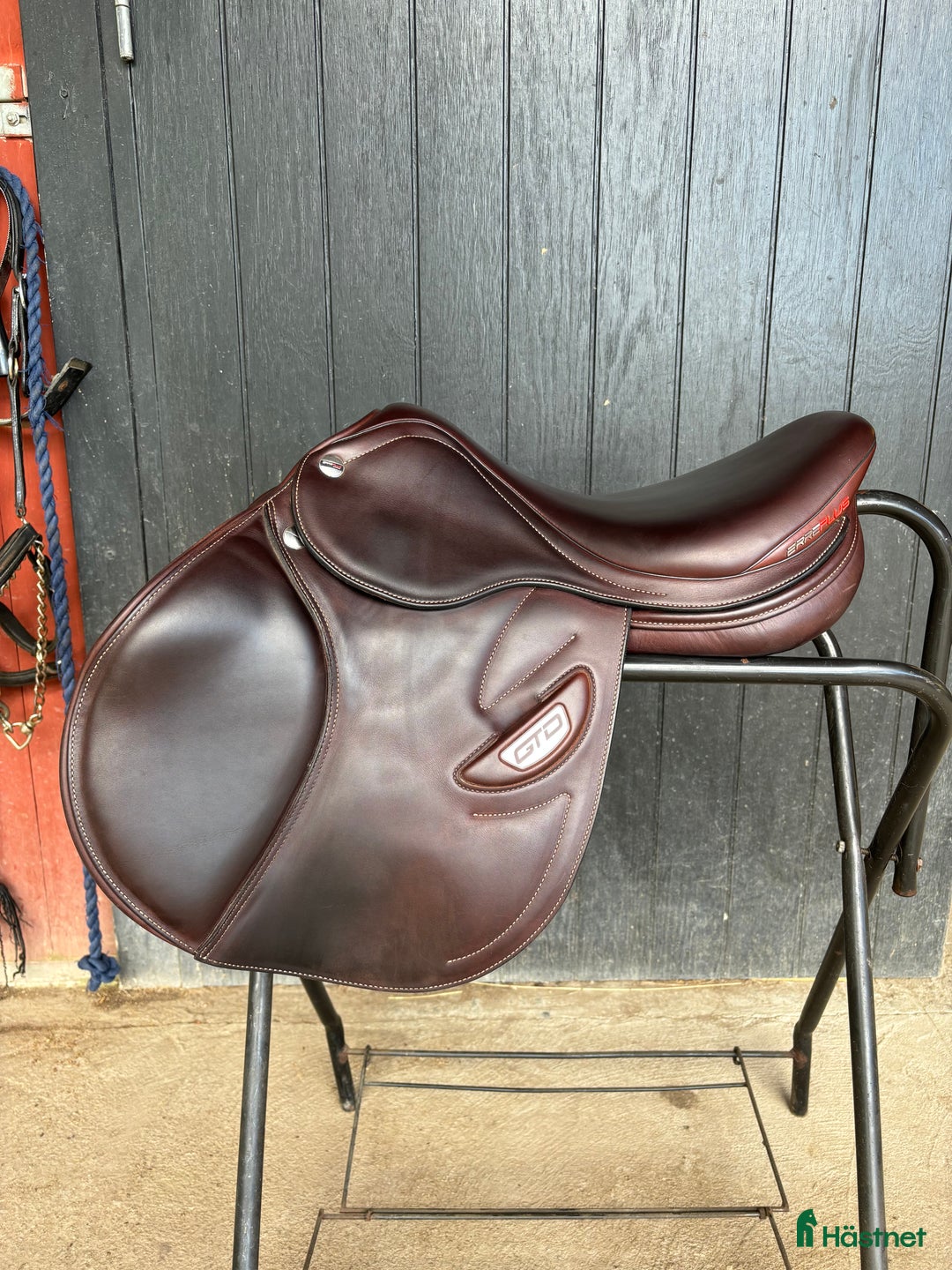 Sadlar hästutrustning till salu: Erreplus sadel i nyskick!  i Stockholm - Annons 6