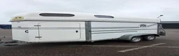 Hästtransporter  fordon & transport till salu: Boj bravo, nyrenoverad, sadelkammare,  - Annons 2