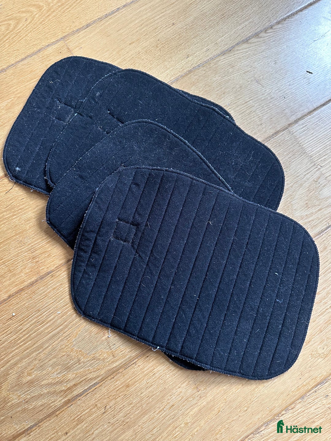 Benskydd hästutrustning till salu: Bandageunderlägg i Perstorp - Annons 1