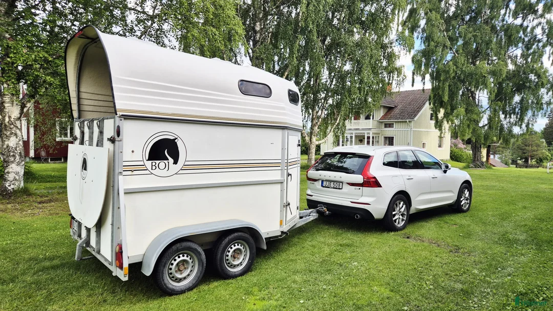 Hästtransporter  fordon & transport till salu: BOJ Bravo EH15 i Nälden - Annons 1