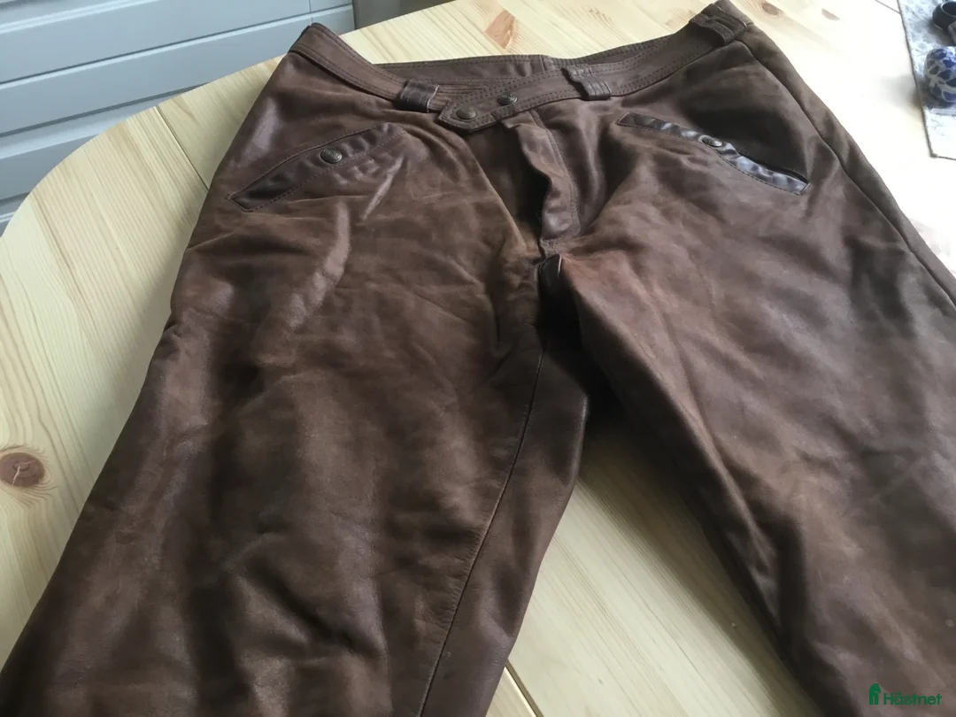 Övrigt Ridkläder ryttarutrustning till salu: Skinnridbyxor i Ljungskile - Annons 2