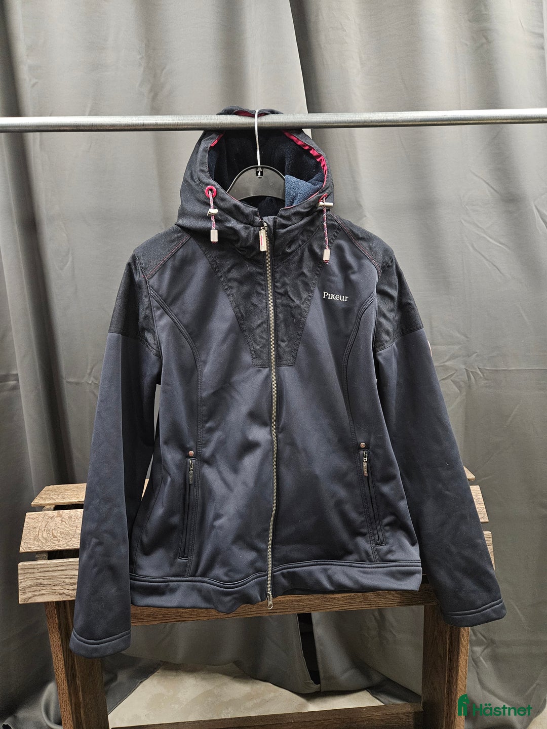 Jackor & Kavajer ryttarutrustning till salu: Jacka, 44, Pikeur i Gällivare - Annons 1