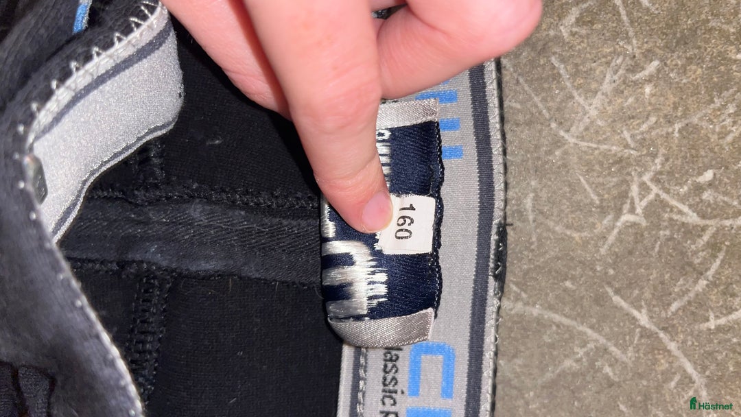 Övrigt Ridkläder ryttarutrustning till salu: Olika utrustning i Falkenberg - Annons 9