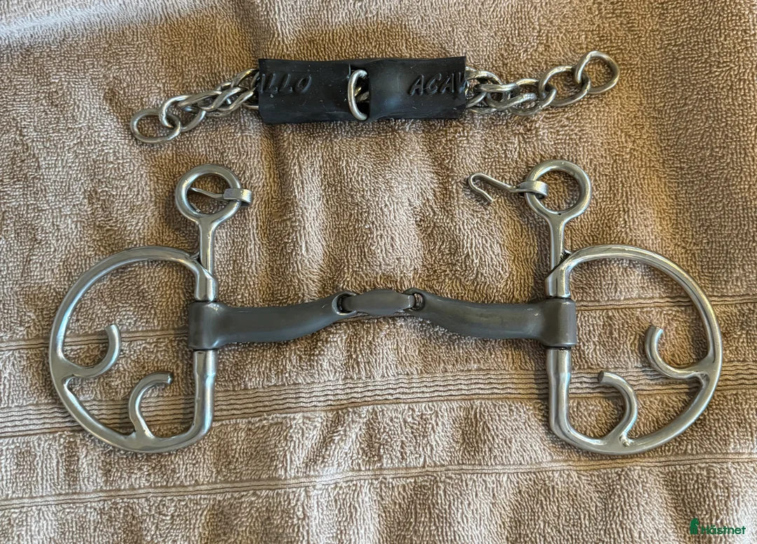 Bett hästutrustning till salu: Fager, Lippo & metalab bett i superfint skick - Annons 1