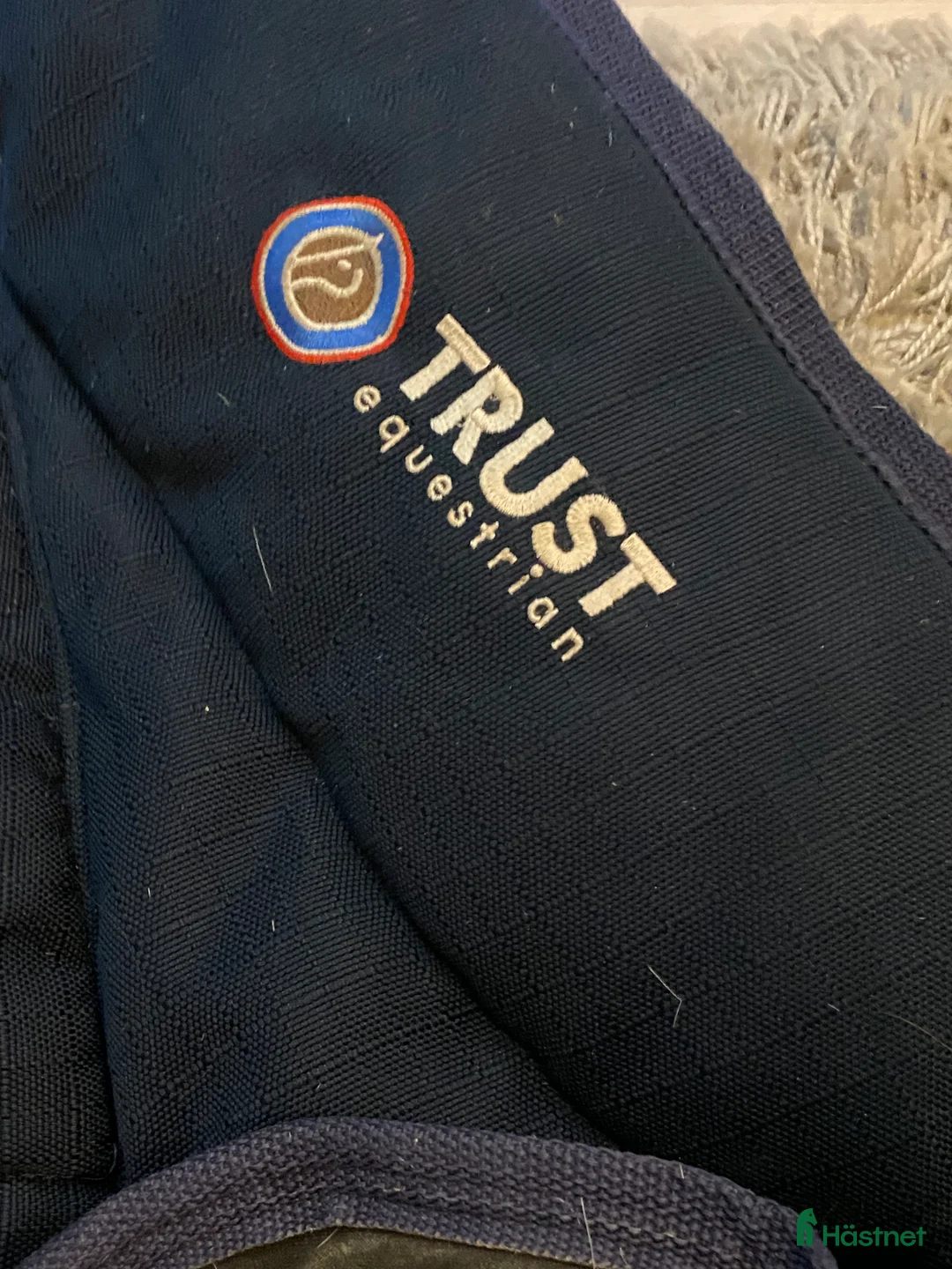 Täcken hästutrustning till salu: Stalltäcke trust i Gävle - Annons 3