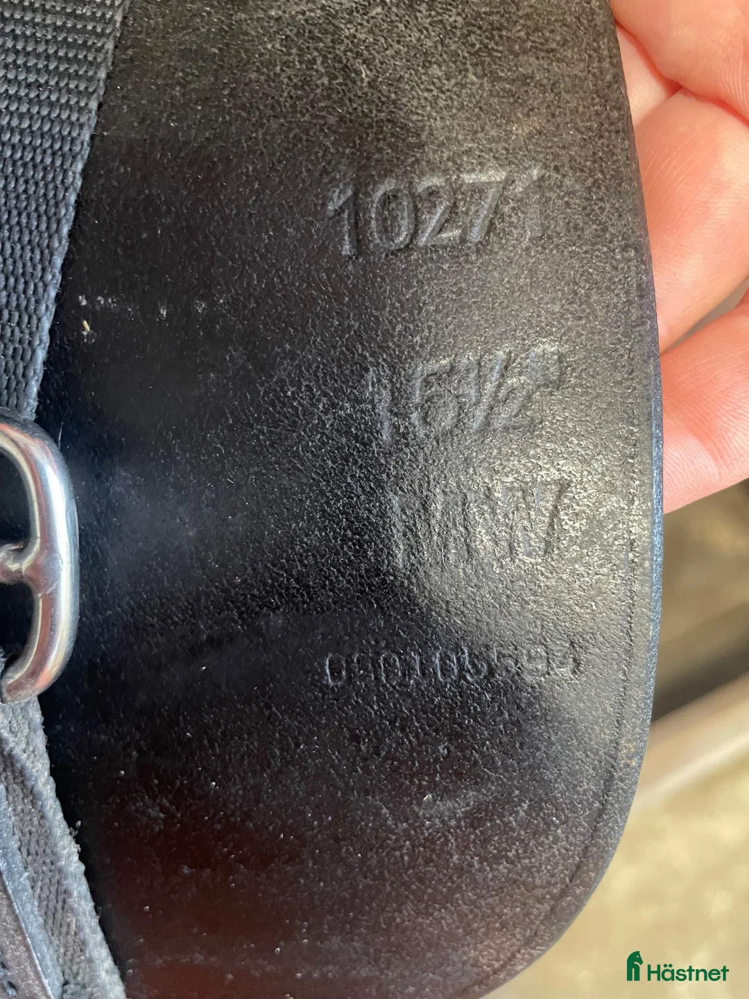 Sadlar hästutrustning till salu: Knights dressyrsadel 15,5" MW - Annons 2