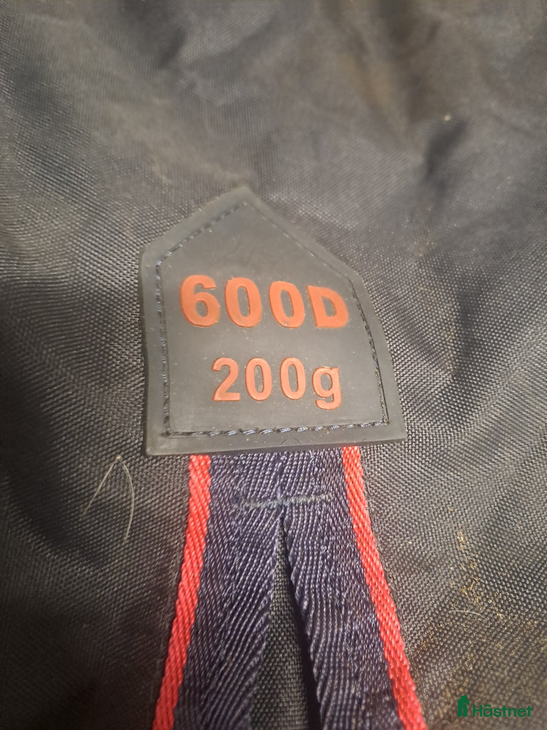 Täcken hästutrustning till salu: Vinyertäcke 200 g strl 155 i Harbo - Annons 2